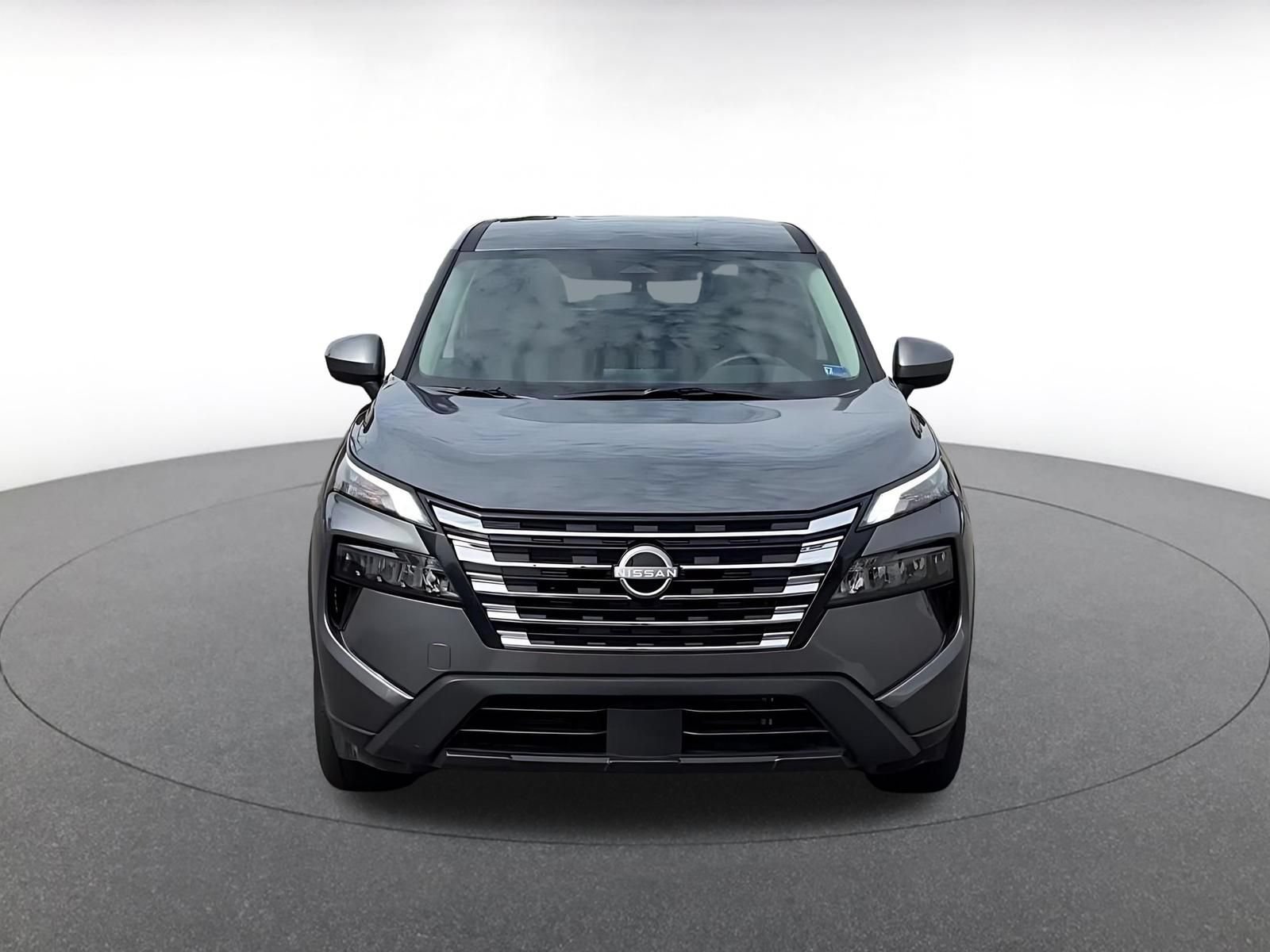 Used 2026 Nissan Rogue SV AWD/4WD image 4