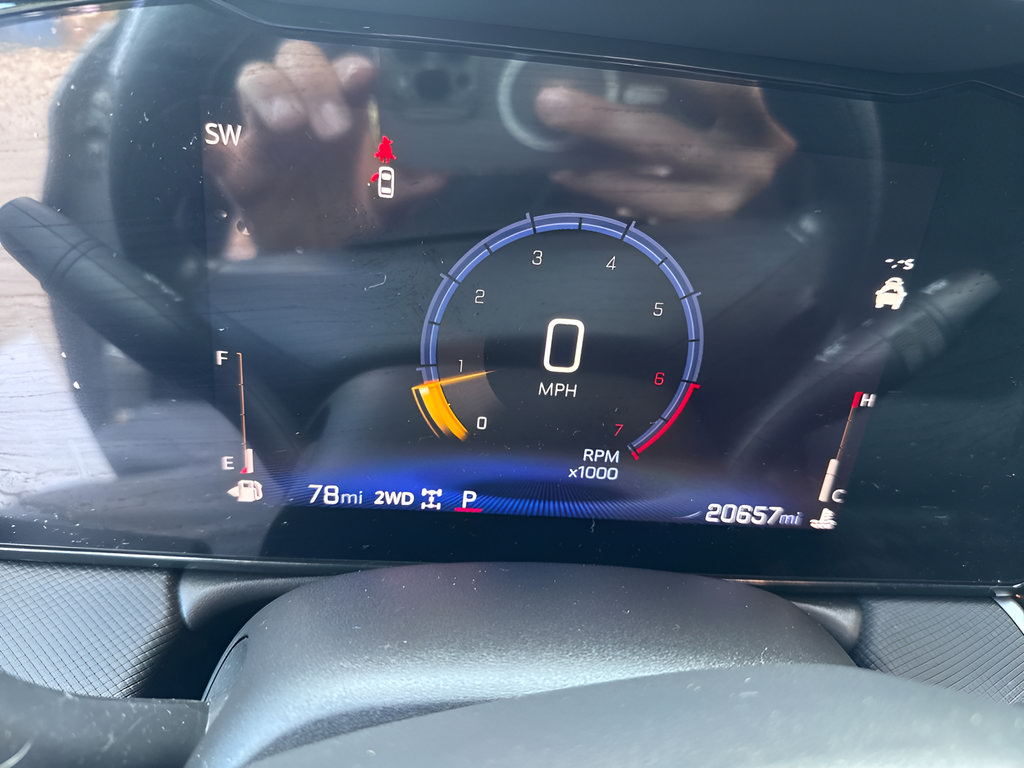 Used 2024 Chevrolet TrailBlazer LT AWD/4WD image 23