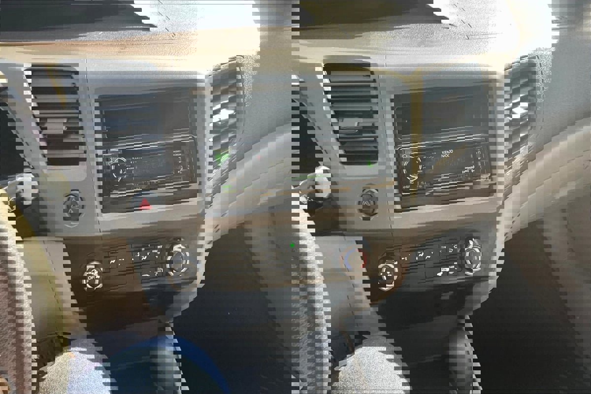 Used 2012 Honda Civic DX image 9