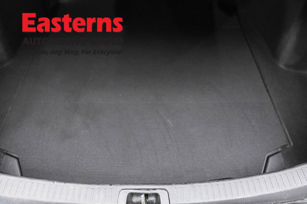 Used 2021 Toyota Corolla LE w/ Protection Package (TMS) FWD image 9