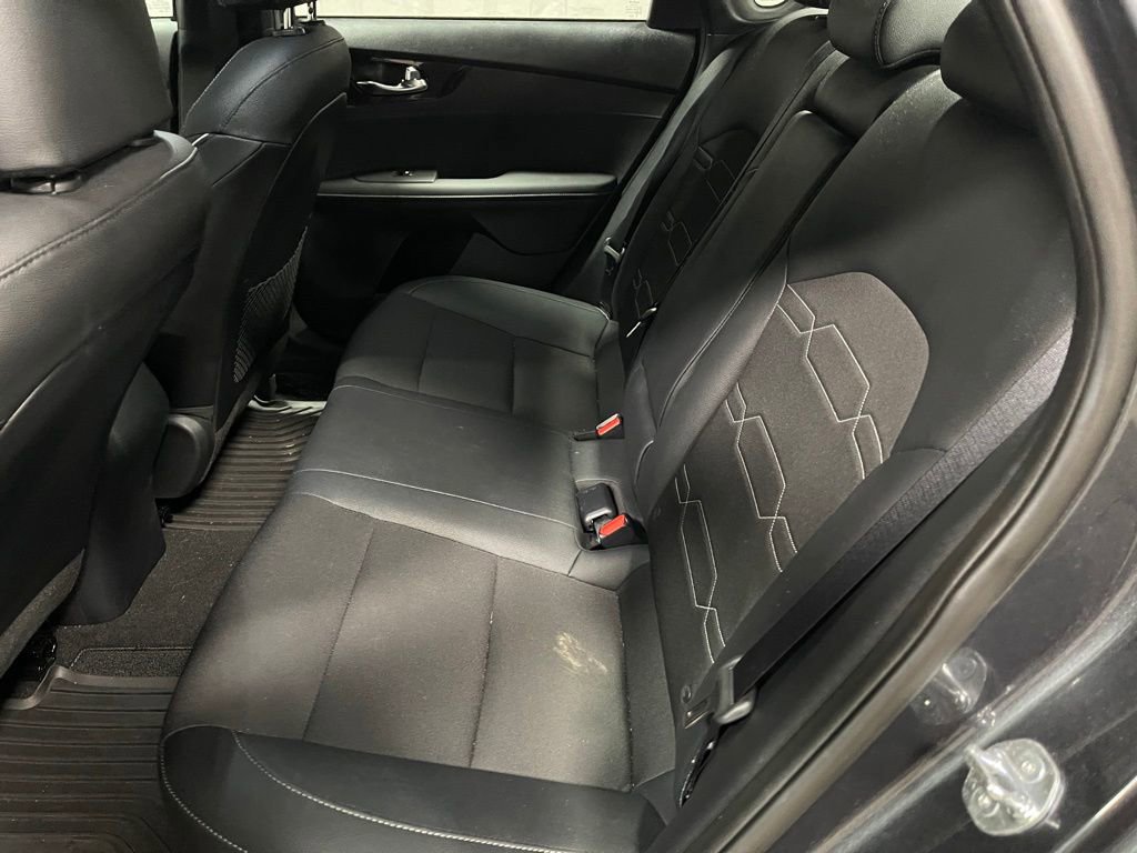Used 2024 Kia Forte GT-Line w/ GT-Line Premium Package image 17