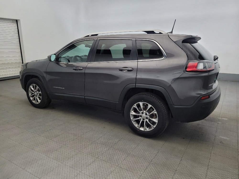 Used 2019 Jeep Cherokee Latitude Plus w/ Cold Weather Group image 3