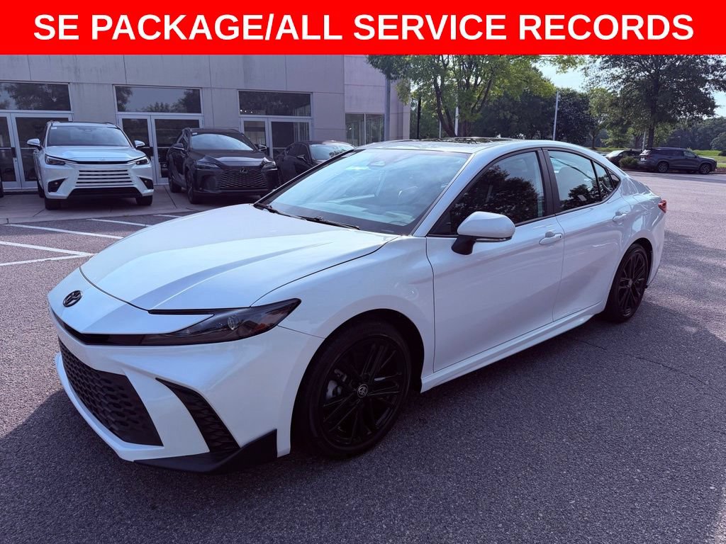 Used 2025 Toyota Camry SE w/ Convenience Package FWD image 3