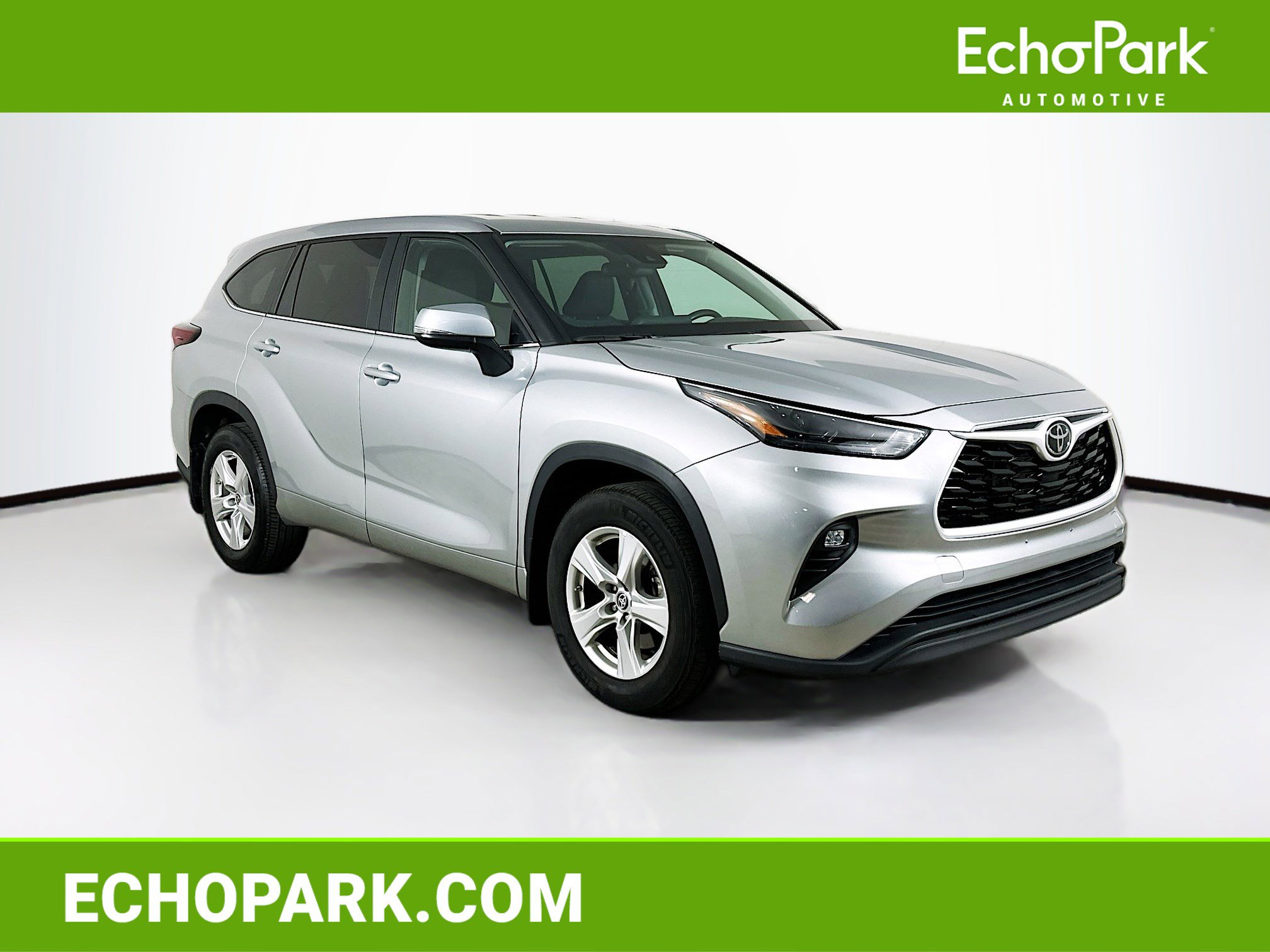 Used 2024 Toyota Highlander LE