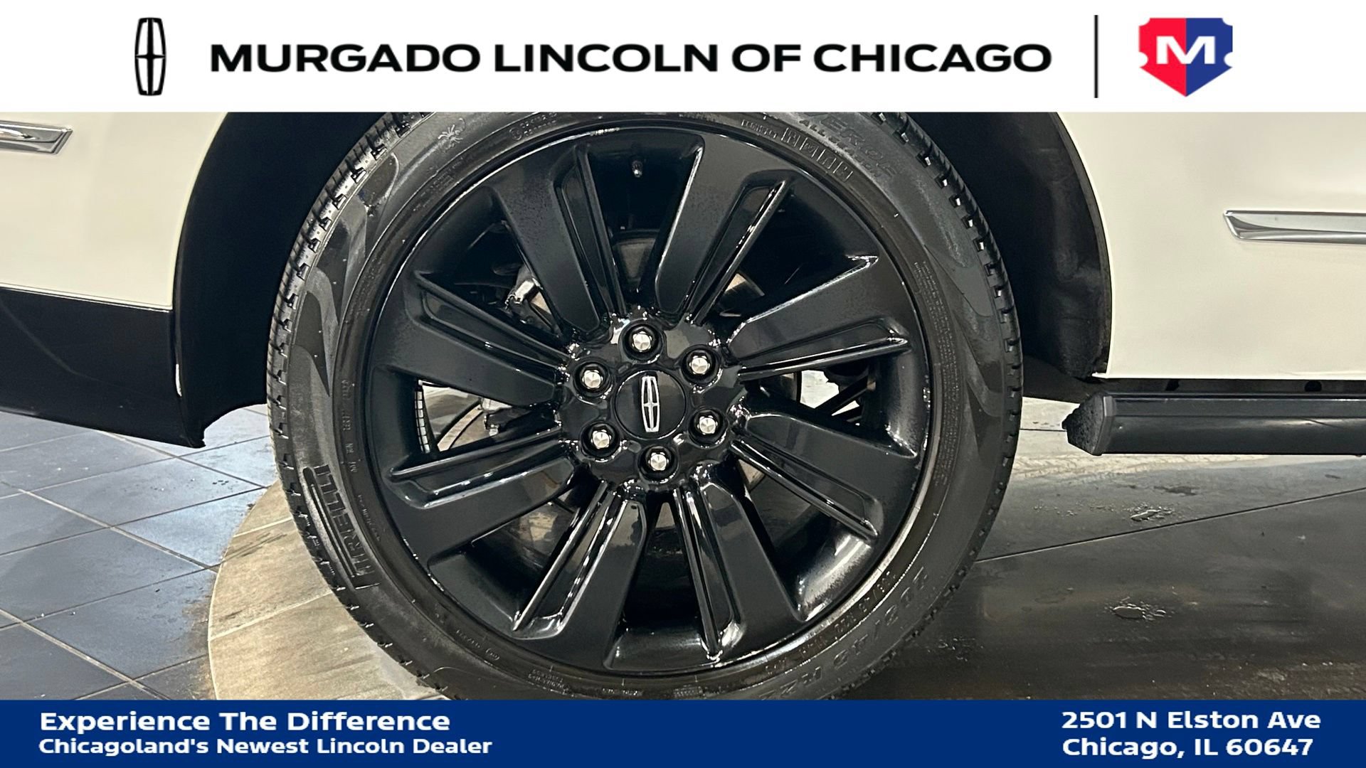 Certified 2024 Lincoln Navigator Reserve AWD/4WD image 18