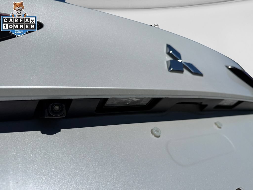 Used 2023 Mitsubishi Outlander SE AWD/4WD image 17