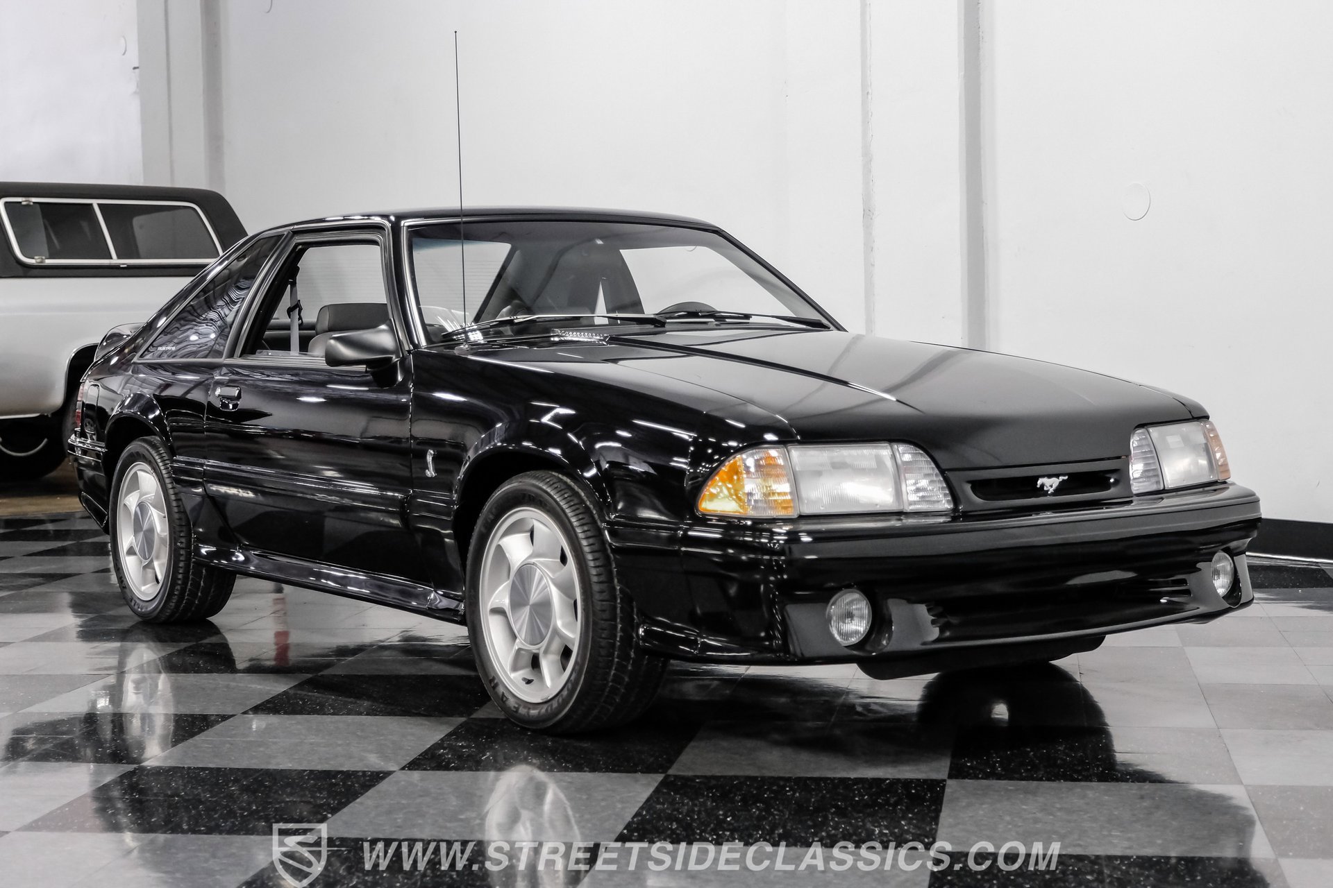 Used 1993 Ford Mustang Cobra image 16