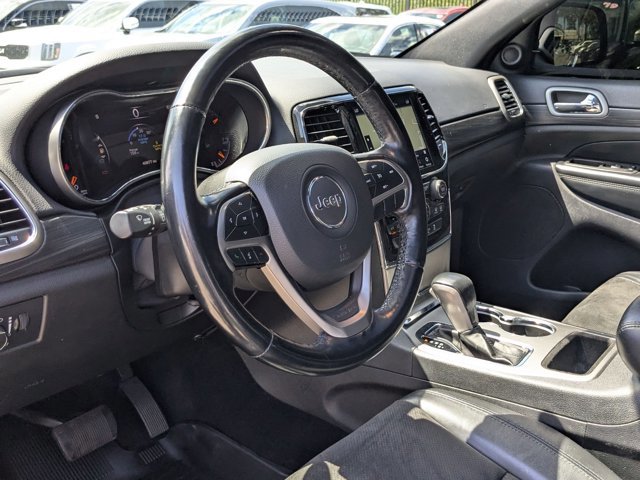 Used 2021 Jeep Grand Cherokee Laredo X image 10