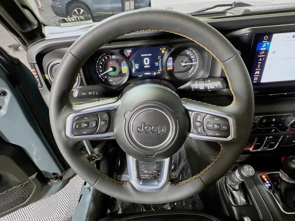 Used 2024 Jeep Wrangler Unlimited Sahara w/ Technology Group image 10