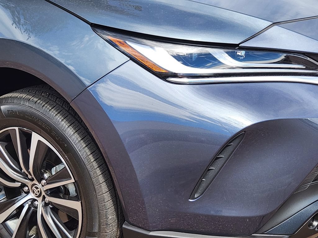 Used 2024 Toyota Venza LE AWD/4WD image 28