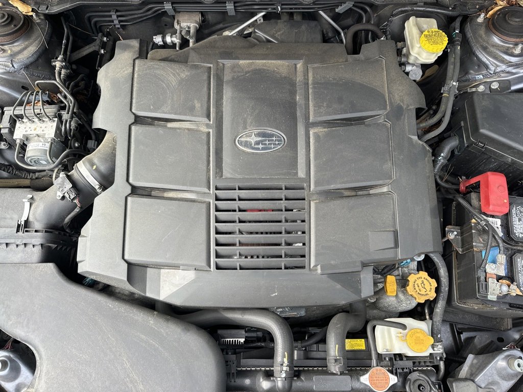 Used 2016 Subaru Legacy 3.6R Limited image 25