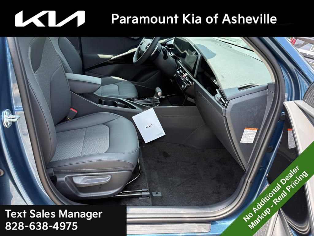 New 2026 Kia Niro FWD image 20