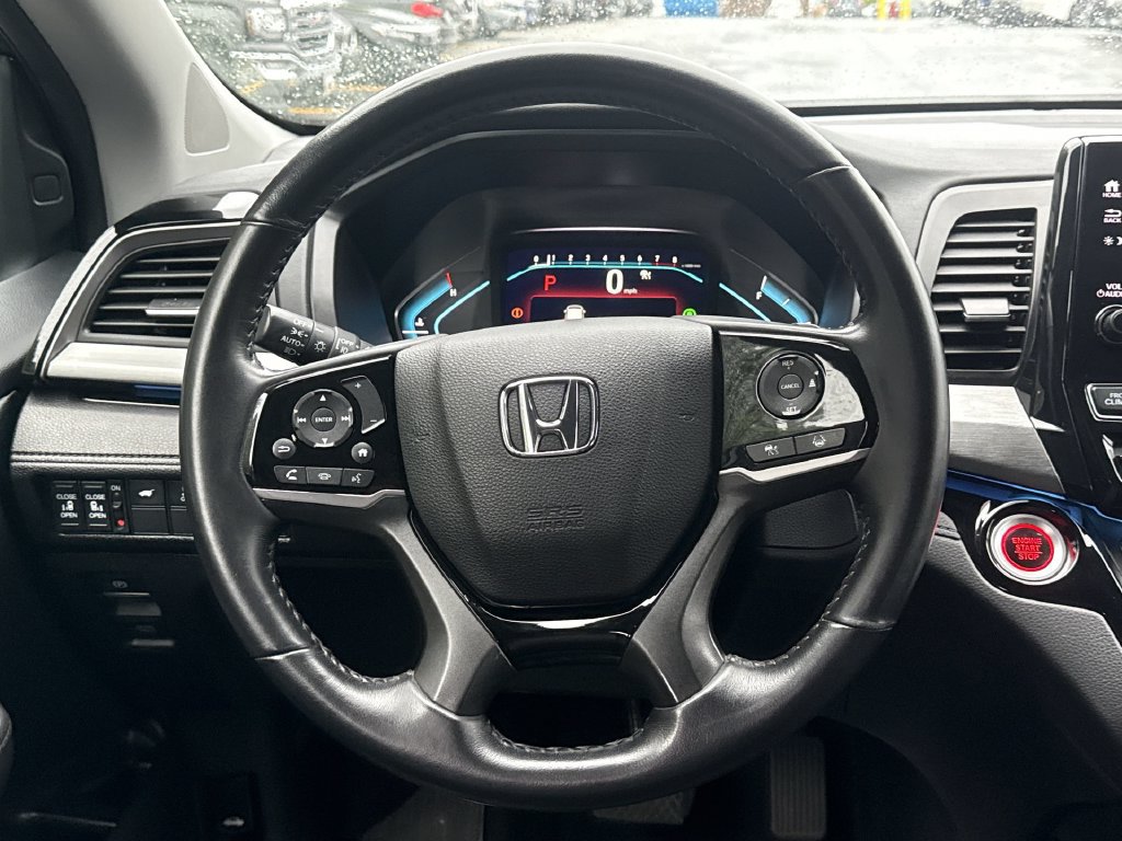 Used 2023 Honda Odyssey Touring image 11