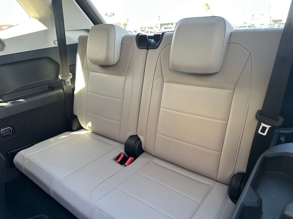Used 2019 Volkswagen Tiguan SE FWD image 26