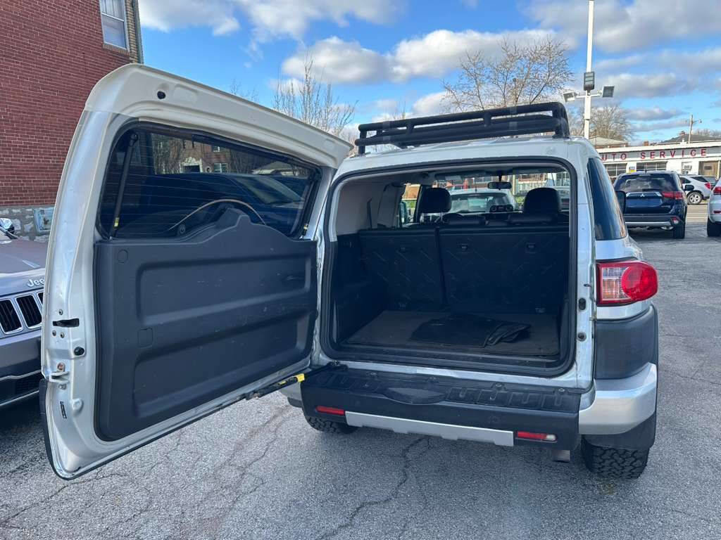 Used 2008 Toyota FJ Cruiser 4WD image 23