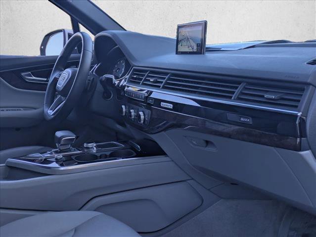 Used 2018 Audi Q7 3.0T Premium Plus image 24