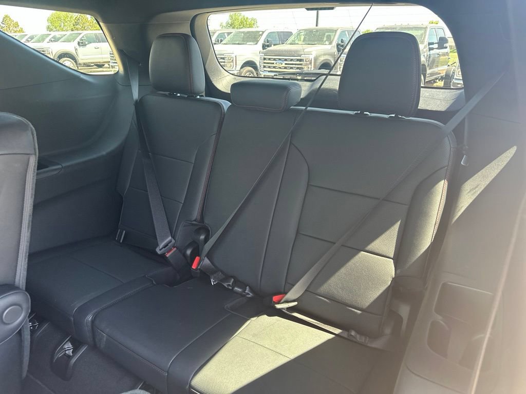 Certified 2026 Chevrolet Traverse RS AWD/4WD image 21