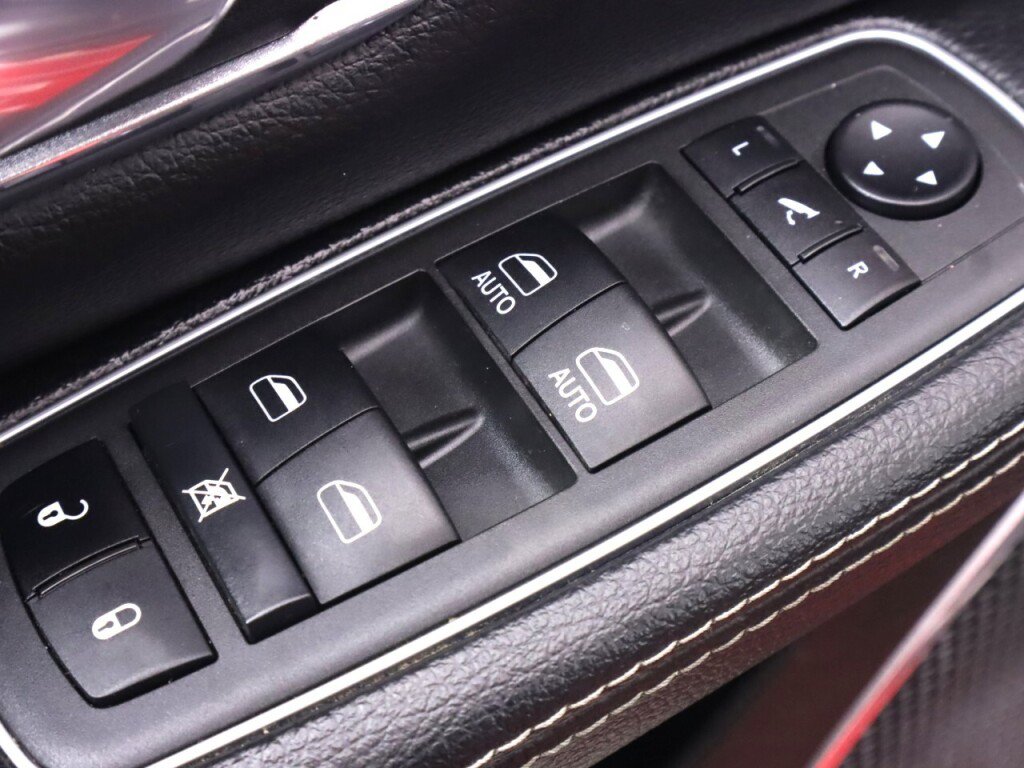 Used 2022 RAM 1500 Laramie AWD/4WD image 31