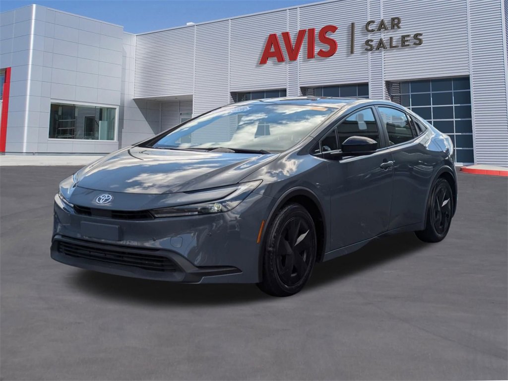 Used 2024 Toyota Prius LE image 1