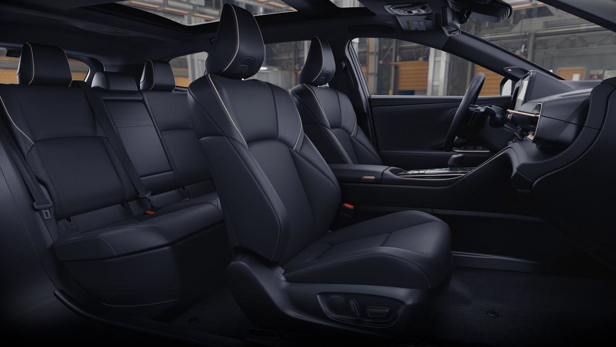 New 2026 Toyota Crown Signia AWD/4WD image 19