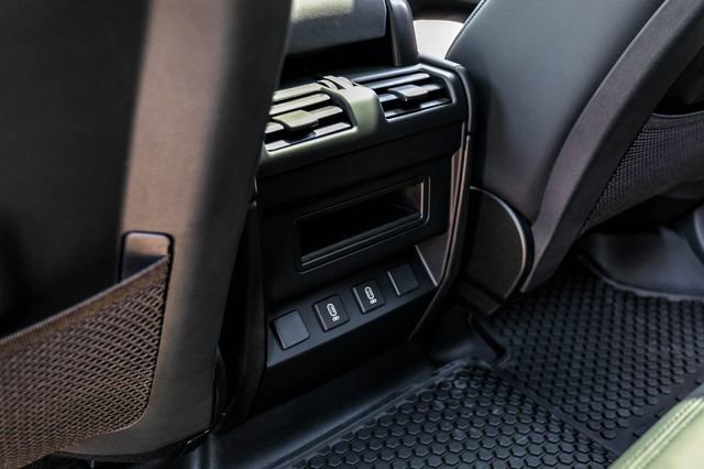 New 2026 Land Rover Defender 110 X-Dynamic SE AWD/4WD image 43