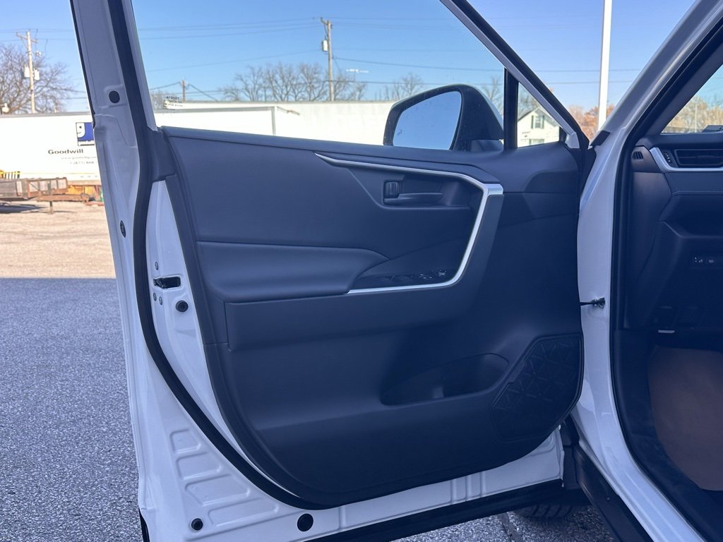 New 2025 Toyota RAV4 LE image 10
