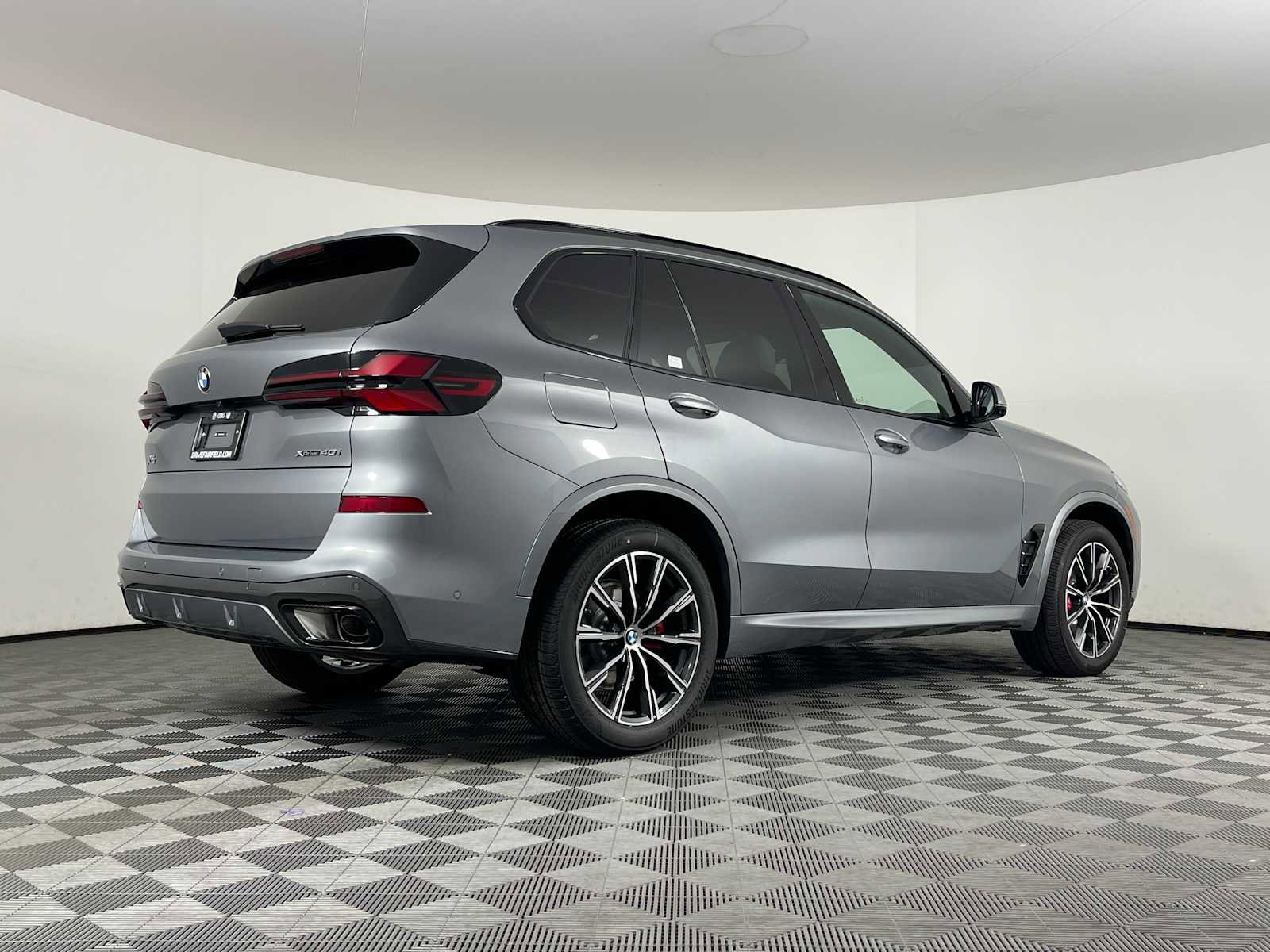 New 2026 BMW X5 xDrive40i w/ M Sport Package image 10