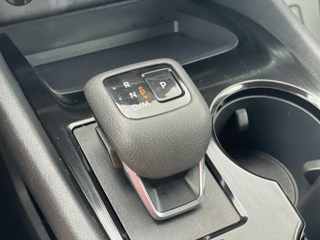 Used 2025 Nissan Rogue SV AWD/4WD image 31