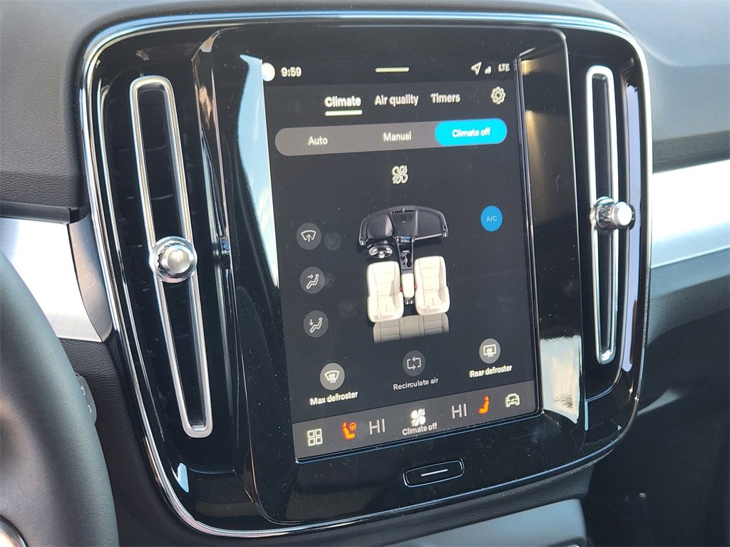 New 2026 Volvo XC40 B5 Ultra w/ Climate Package image 21