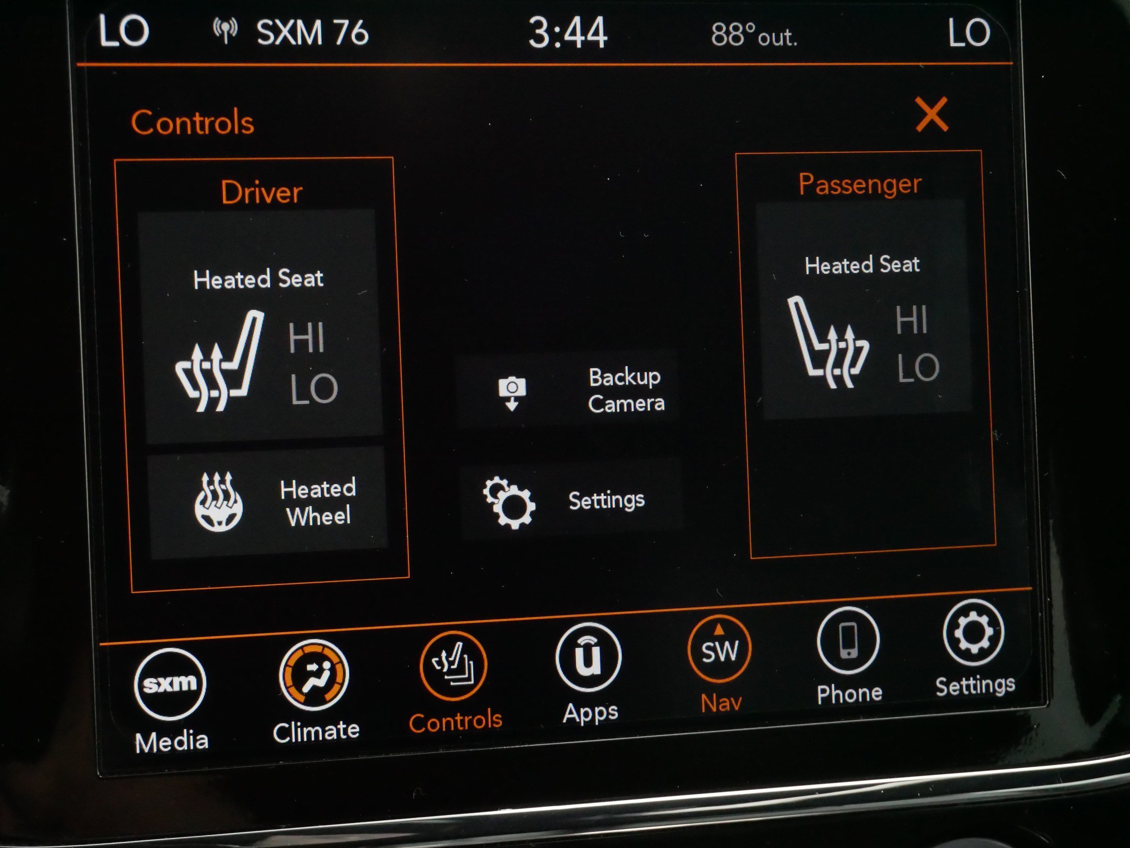 Used 2022 Jeep Grand Cherokee Laredo X AWD/4WD image 29