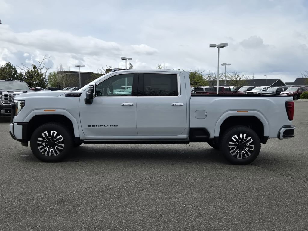 New 2026 GMC Sierra 3500 Denali Ultimate w/ LPO, Black Badging Package AWD/4WD image 45
