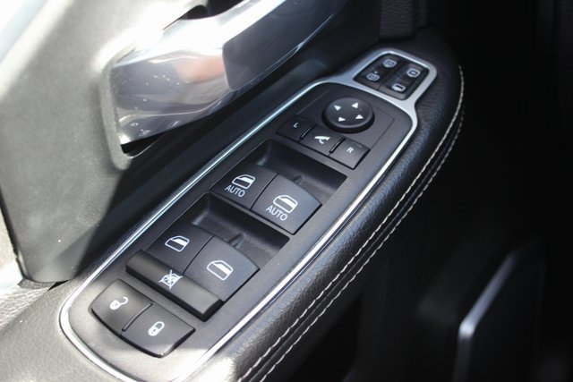 Used 2024 RAM 3500 Laramie w/ Night Edition image 19