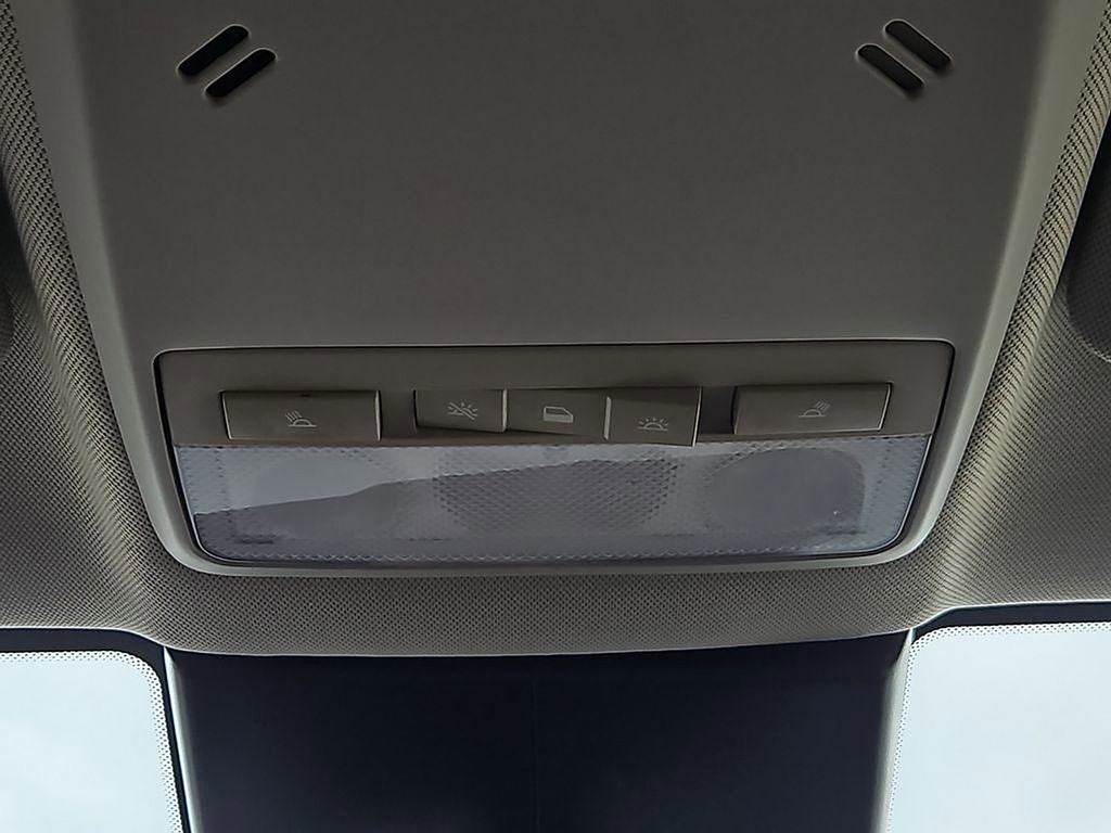 Used 2020 Buick Encore Preferred FWD image 27