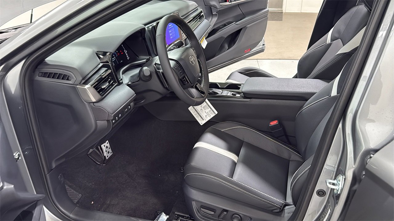 New 2026 Toyota Camry SE image 12