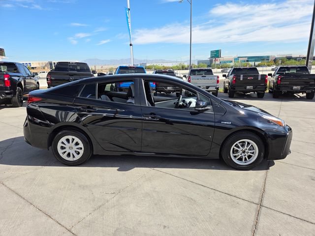 Used 2021 Toyota Prius LE FWD image 7