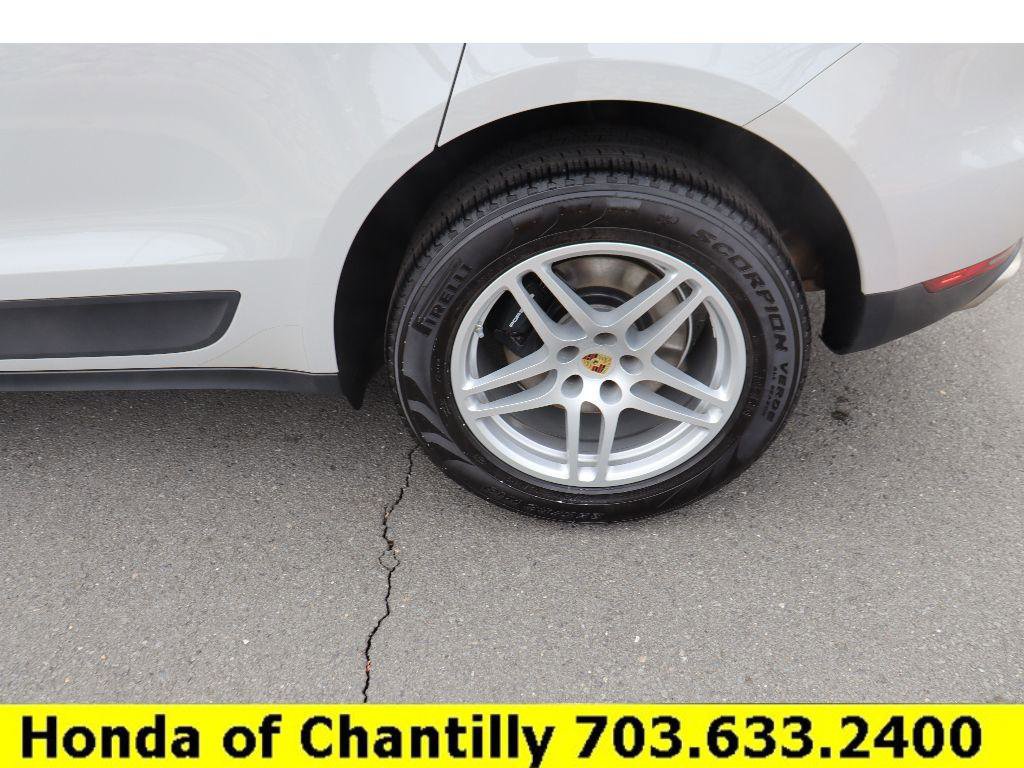 Used 2021 Porsche Macan image 30