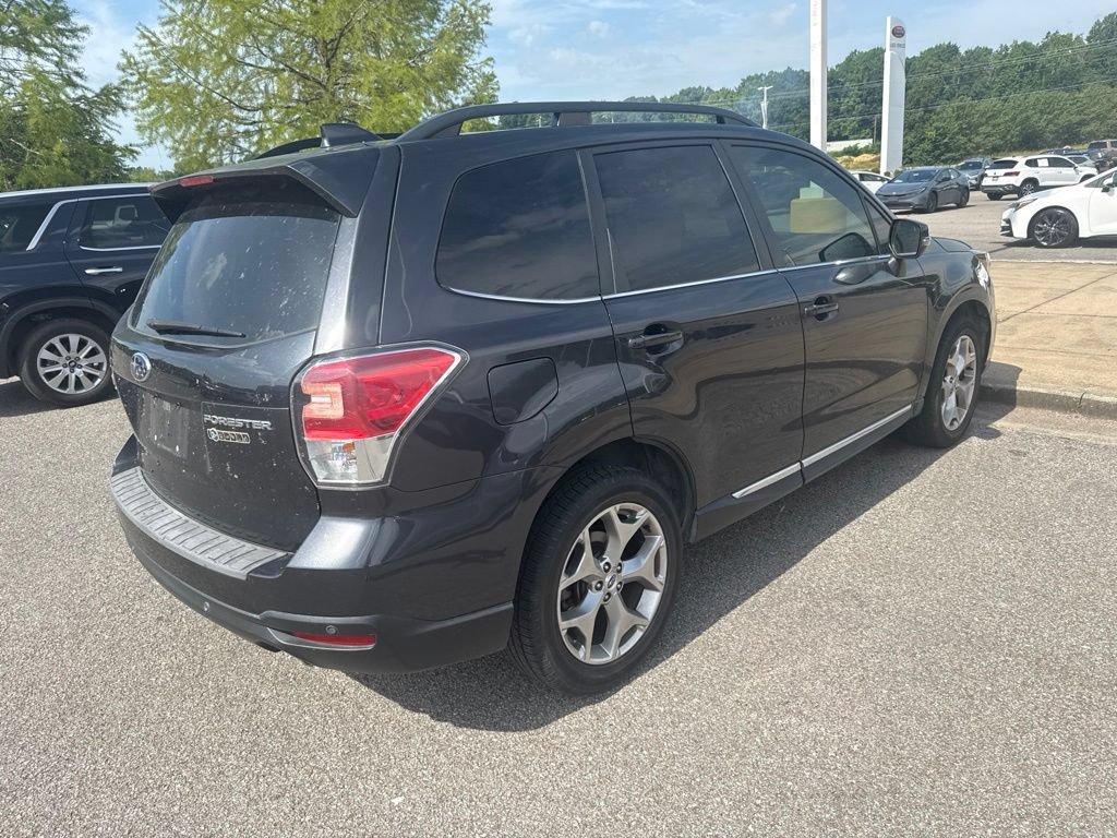 Used 2018 Subaru Forester 2.5i Touring AWD/4WD image 4