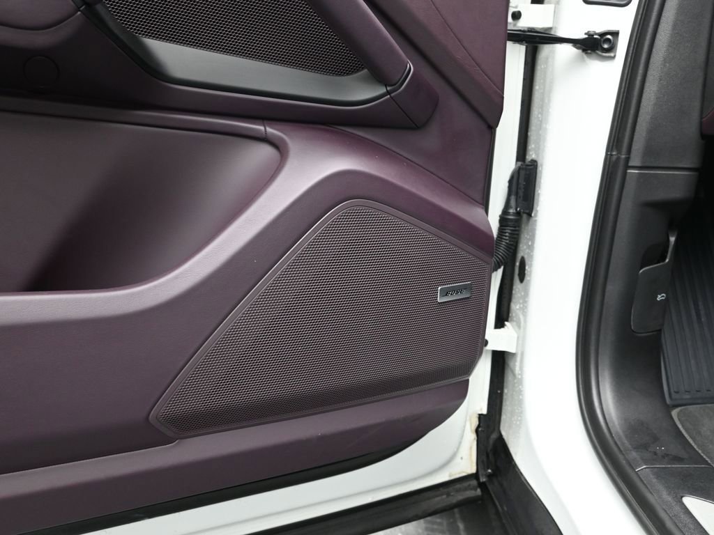 Certified 2025 Porsche Cayenne S image 13