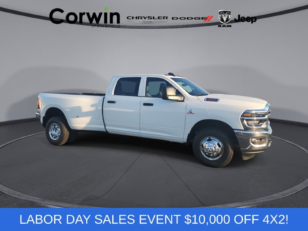 New 2026 RAM 3500 Tradesman w/ Chrome Appearance Group A