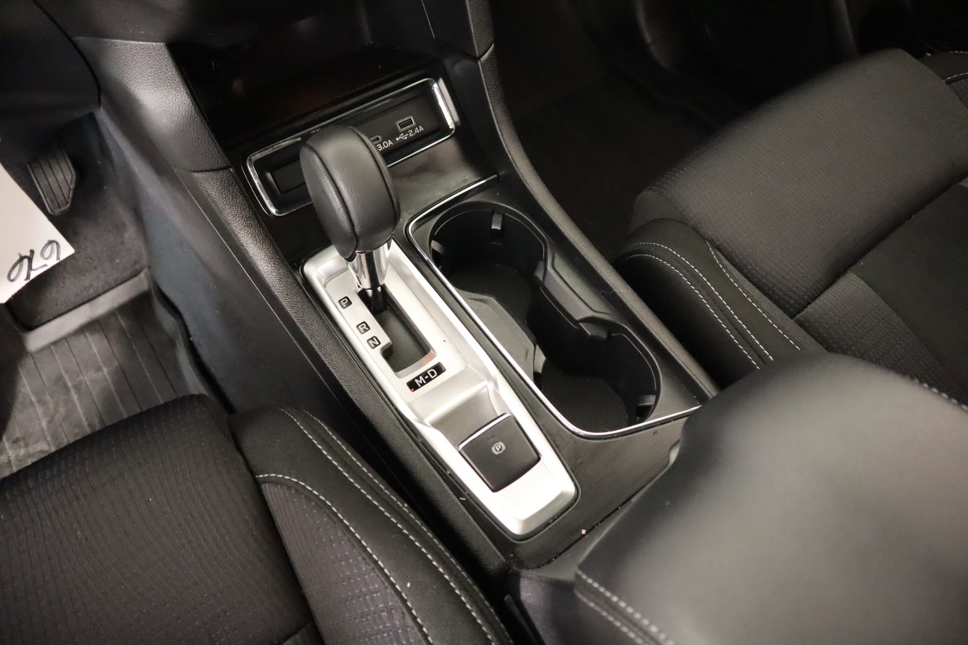 Used 2023 Subaru Ascent Premium image 8