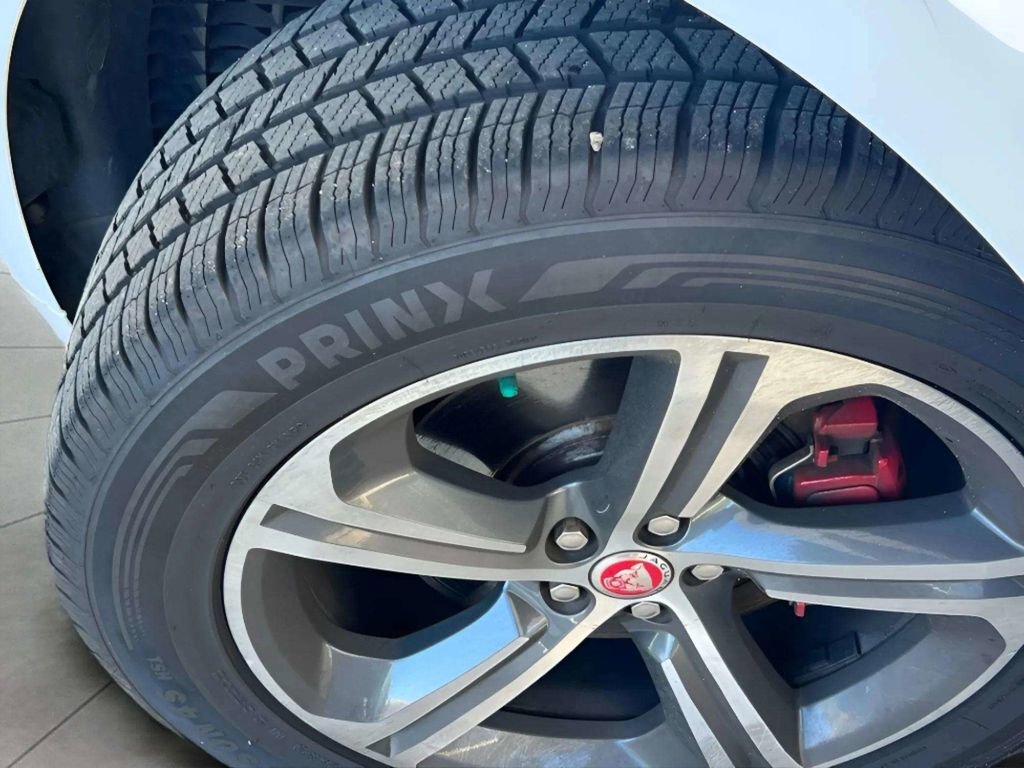 Used 2020 Jaguar F-PACE S image 21