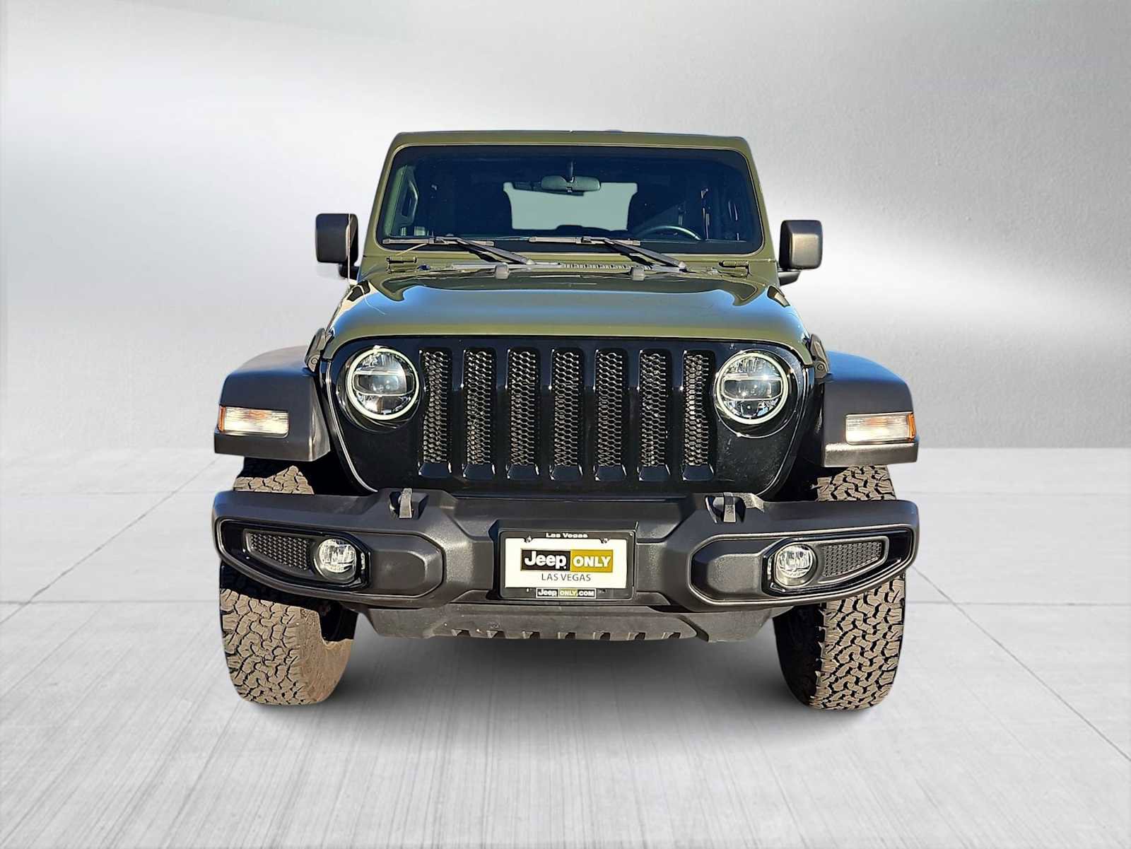 Used 2022 Jeep Wrangler Willys image 3