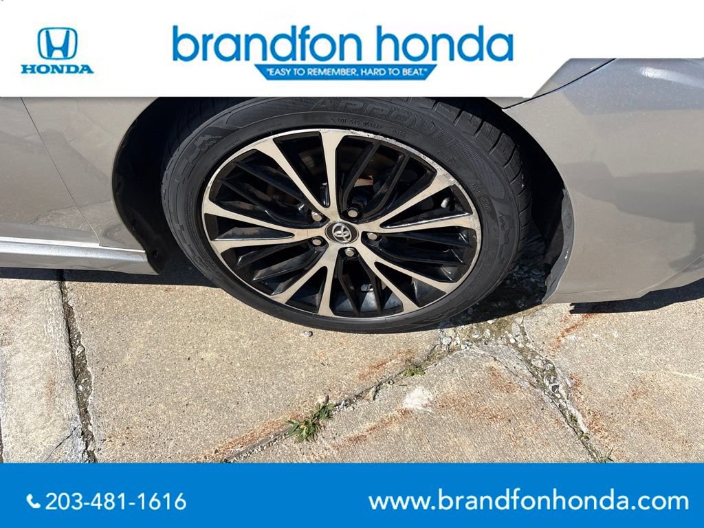 Used 2020 Toyota Camry SE FWD image 33