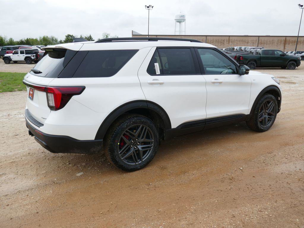 New 2026 Ford Explorer ST-Line AWD/4WD image 6
