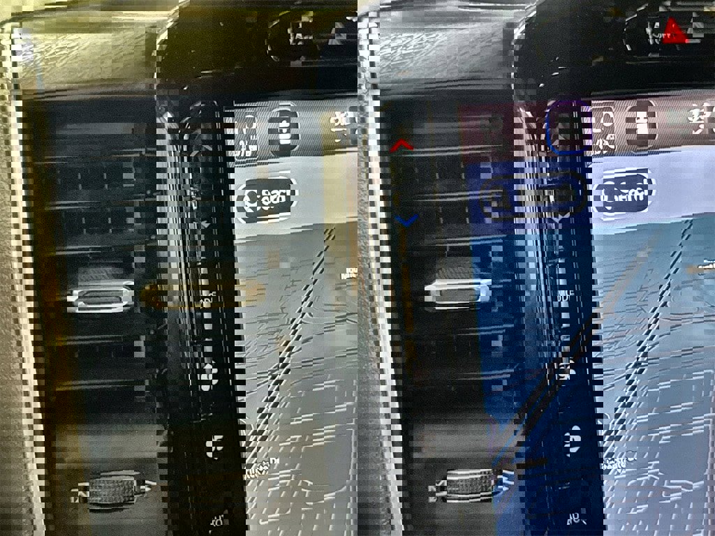 Used 2025 RAM 1500 Laramie image 22