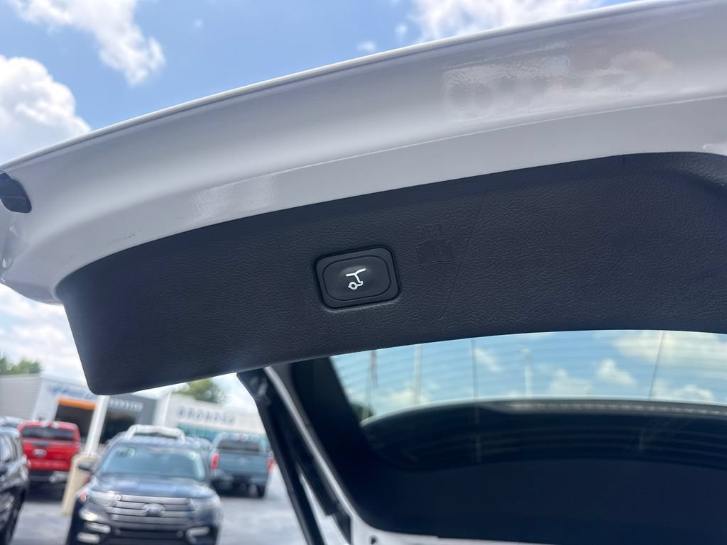 Used 2023 Ford Edge SEL w/ Convenience Package AWD/4WD image 13