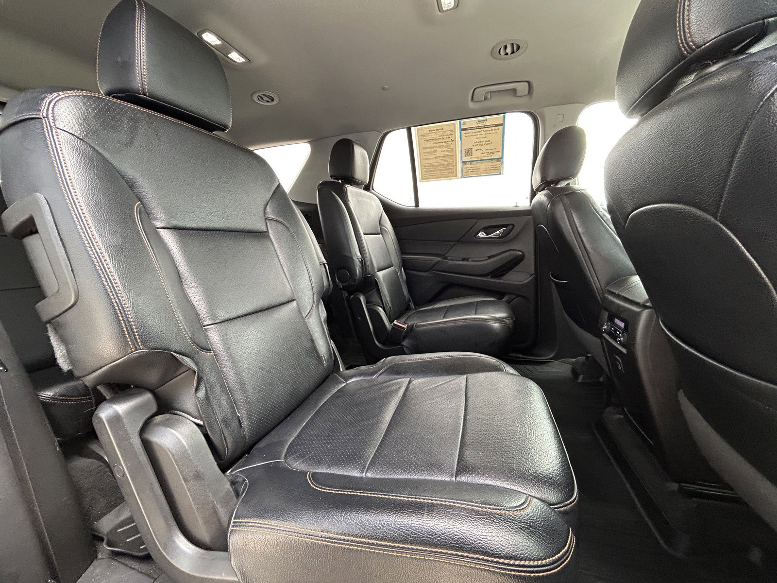 Used 2019 Chevrolet Traverse LT image 17