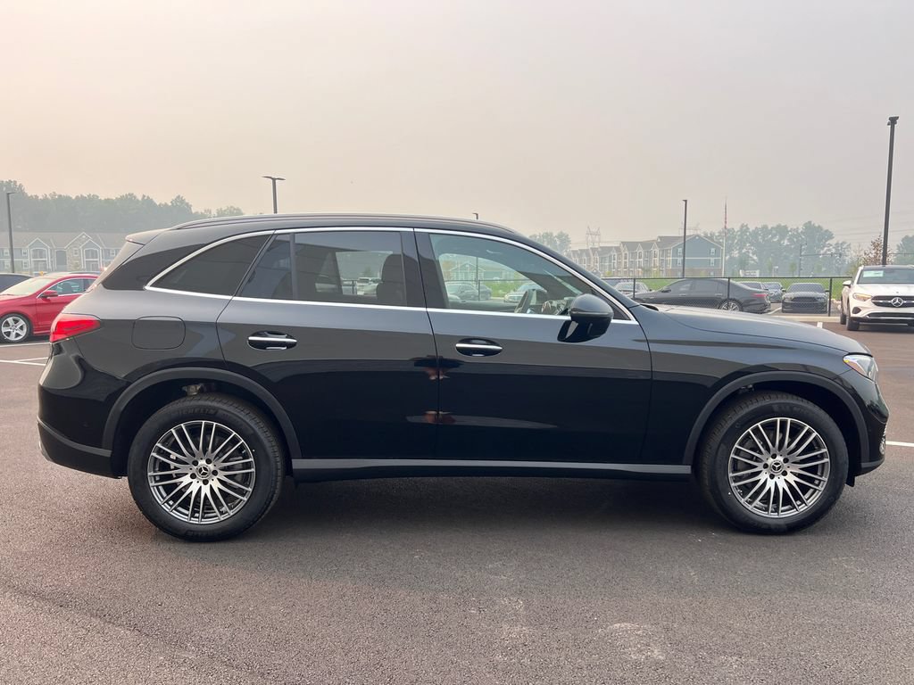 New 2026 Mercedes-Benz GLC 300 4MATIC image 9