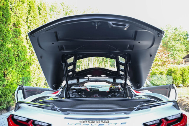 Used 2020 Chevrolet Corvette Stingray Premium Cpe w/ 3LT Preferred Equipment Group image 61