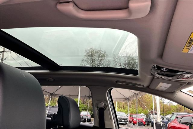 Used 2026 Kia Sportage EX w/ EX Panorama Roof Package image 20